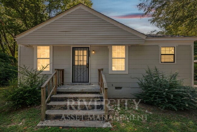 property at 3132 Kingston St