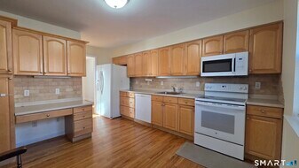 1193 Hope St in Stamford, CT - Building Photo