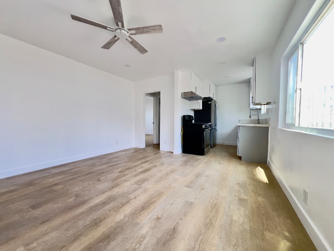 6628 Denver Ave in Los Angeles, CA - Building Photo - Building Photo
