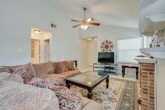 625 Prairie Dell St in Lewisville, TX - Building Photo - Building Photo