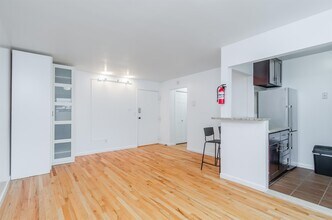 310 70th St in Guttenberg, NJ - Building Photo - Building Photo