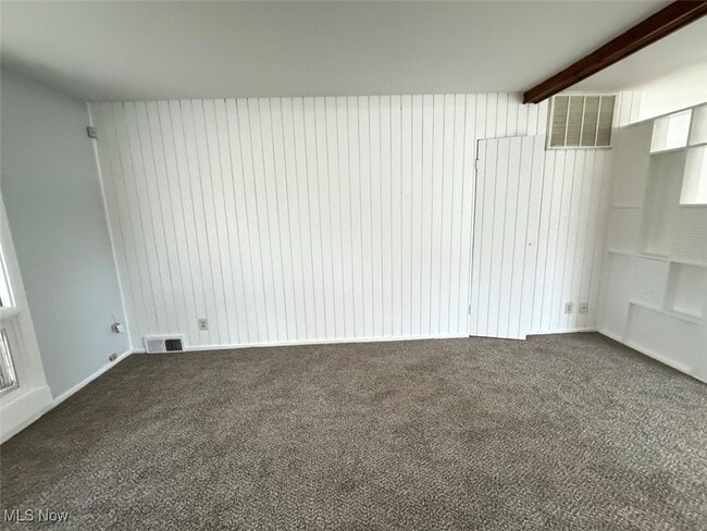 property at 866 Warrington Rd
