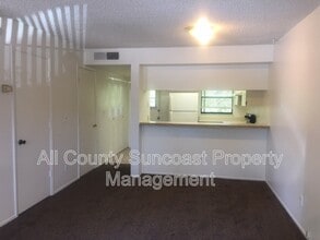 12141 117th St N in Largo, FL - Building Photo - Building Photo