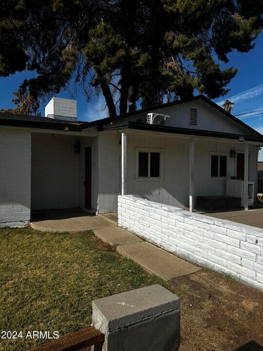 624 W Roosevelt St-Unit -7 in Buckeye, AZ - Building Photo