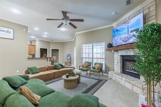 682 Lytle Shores Dr in Abilene, TX - Building Photo - Building Photo