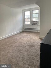 33 S Fairview Ave in Upper Darby, PA - Building Photo - Building Photo