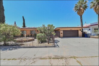 3030 Aurora Ave in El Paso, TX - Building Photo - Building Photo