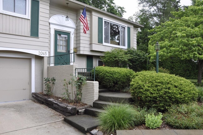 property at 2065 Yorktown Dr