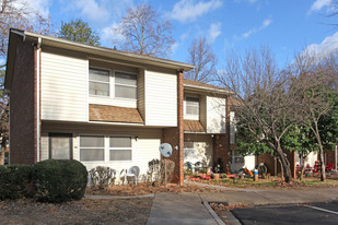 Woodberry Run Apartments in Greensboro, NC - Building Photo