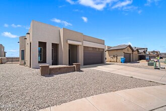 932 Texas Madrone Dr in Socorro, TX - Building Photo - Building Photo