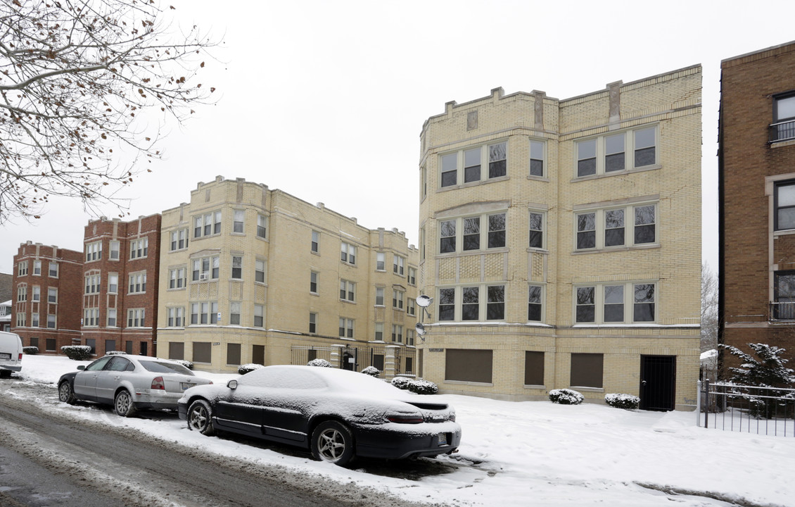 7635-7645 S East End Ave in Chicago, IL - Foto de edificio