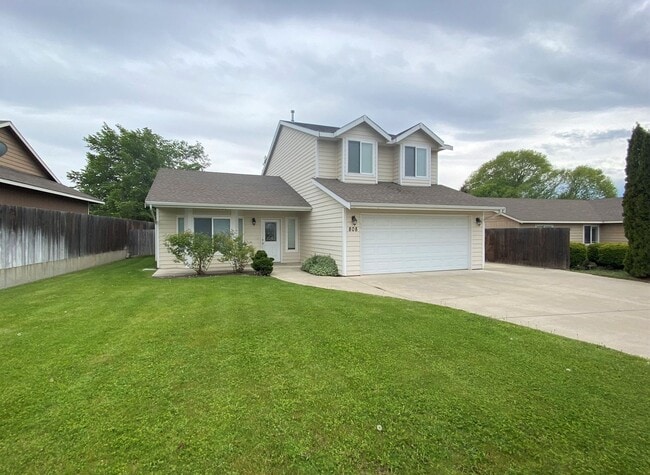 property at 808 Acacia Ln