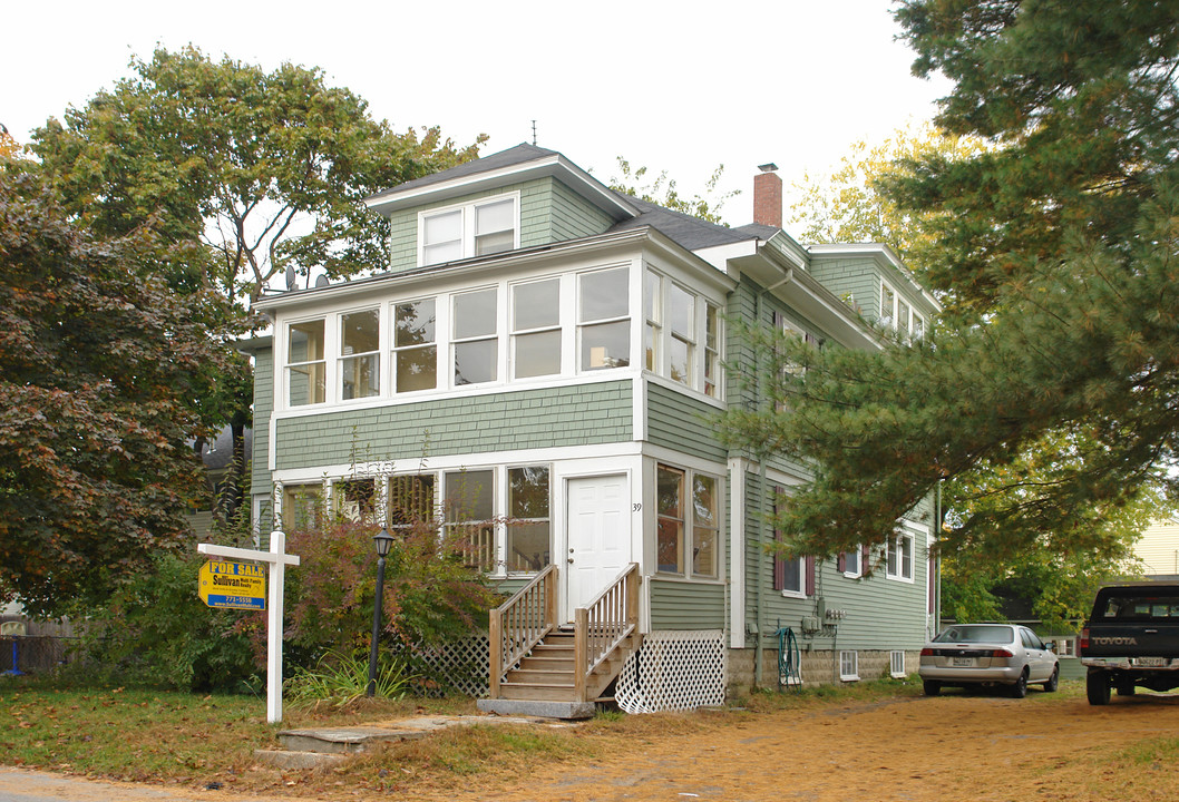 39 Cloudman St in Westbrook, ME - Building Photo