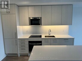 286 Main St in Toronto, ON - Building Photo