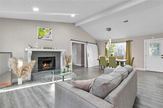 494 Plainville Dr SW in Atlanta, GA - Building Photo - Building Photo