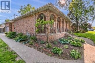 490 KENWOOD in Windsor, ON - Building Photo - Building Photo