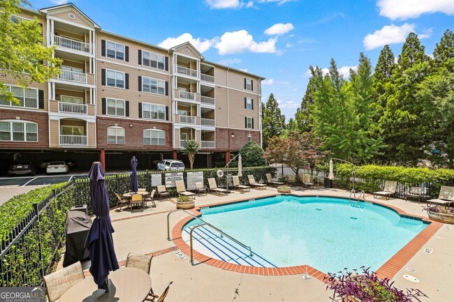 property at 4333 Dunwoody Park