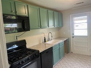 205 Florida Blanca Pl SE in Fort Walton Beach, FL - Building Photo - Building Photo