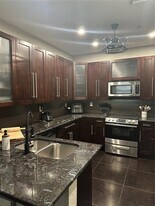 4331 SW 160th Ave in Miramar, FL - Building Photo