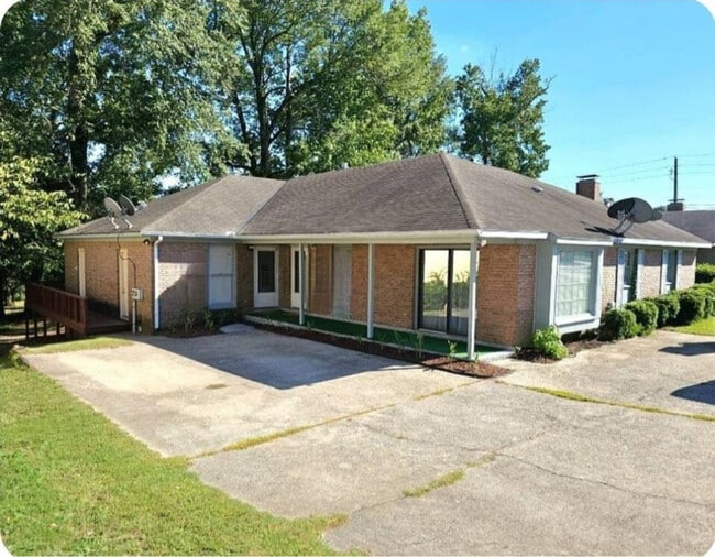 6206 Olde Towne Dr
