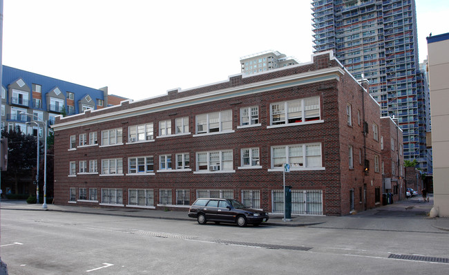 Lexington Concord Apartments in Seattle, WA - Foto de edificio - Building Photo