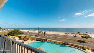 1200 Beach Dr, Unit 306 in Gulfport, MS - Building Photo - Building Photo