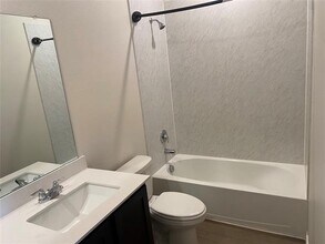 2157 Crooked Bow Dr in Mesquite, TX - Building Photo - Building Photo