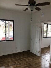 1990 Ocean View Blvd in San Diego, CA - Foto de edificio - Building Photo