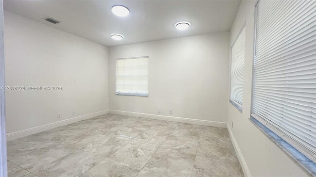 11307 Port St