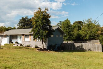 417 Forest Glen Dr in Chattanooga, TN - Building Photo - Building Photo