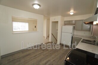 1060 S Newark St in Aurora, CO - Building Photo - Building Photo