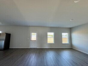 109 Monroe Ct in Byron, GA - Building Photo - Building Photo