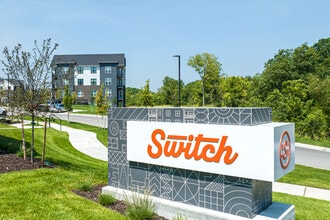Switch in Kansas City, KS - Foto de edificio - Building Photo