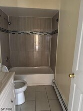 337 Bond St in Elizabeth, NJ - Building Photo - Building Photo