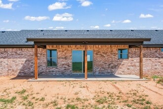 17311 North F M 400 in Idalou, TX - Building Photo - Building Photo