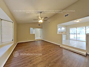7401 N Leewynn Dr in Sarasota, FL - Foto de edificio - Building Photo