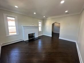 149 W Chester St in Long Beach, NY - Building Photo - Building Photo