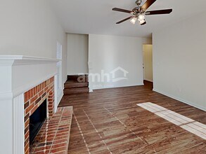 2026 Oakbluff Way SW in Austell, GA - Building Photo - Building Photo