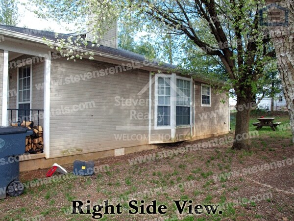 449 Oriole Dr in McMinnville, TN - Building Photo - Building Photo