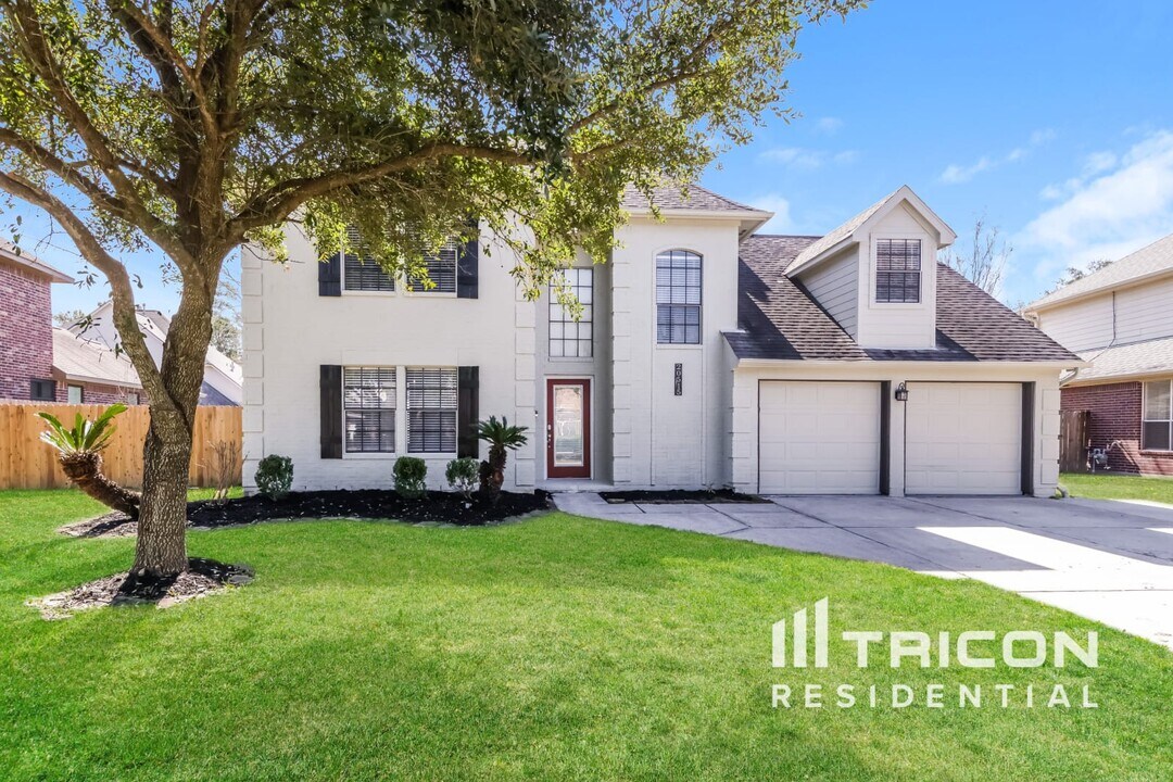 20515 Forest Stream Dr in Humble, TX - Building Photo