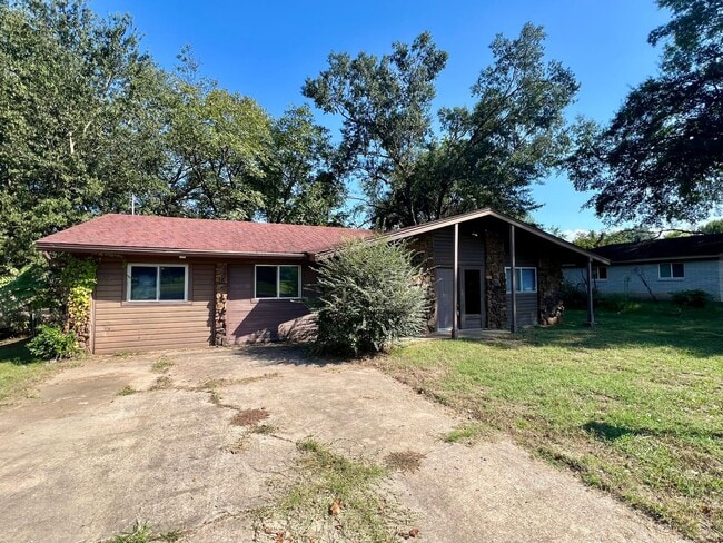 property at 708 8th St