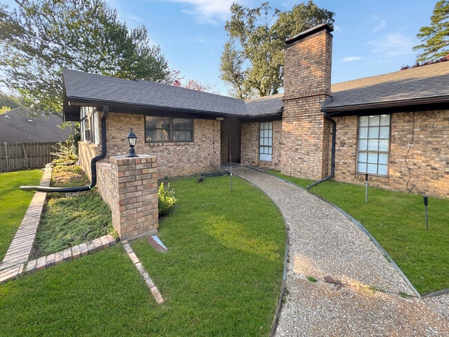 1524 Timber Creek Dr