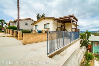 840 E 3rd Ave in Escondido, CA - Building Photo - Building Photo