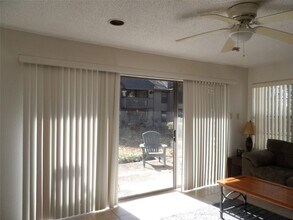 12900 Walden Rd, Unit 809H in Montgomery, TX - Building Photo - Building Photo