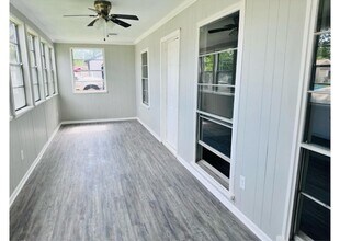 4914 Kelso St, Unit S-52 in Houston, TX - Foto de edificio - Building Photo