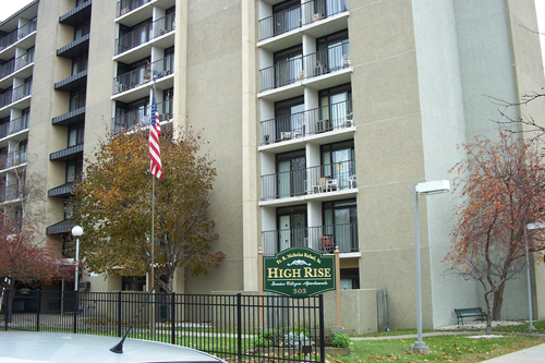 Senior High Rise in Jamestown, NY - Building Photo