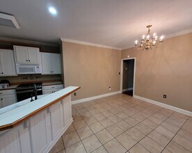 201 Bryan St in Lafayette, LA - Building Photo - Building Photo