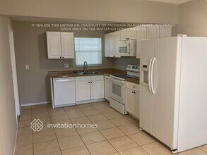 2805 39th St W in Bradenton, FL - Foto de edificio - Building Photo