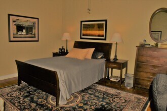 735 N Highland Ave-Unit -Apt 3 in Pittsburgh, PA - Building Photo - Building Photo