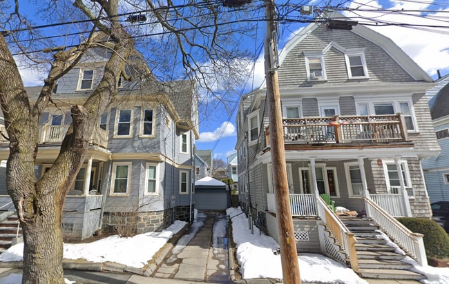 69 Bromfield Rd, Unit 2